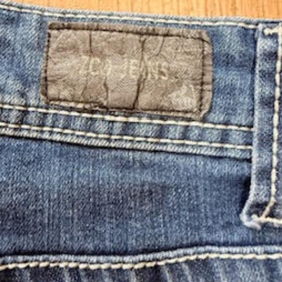 ZCO Jeans Women’s Plus Size 22 Blue Denim Bootcut Flare Embellished Pockets - Picture 8 of 12